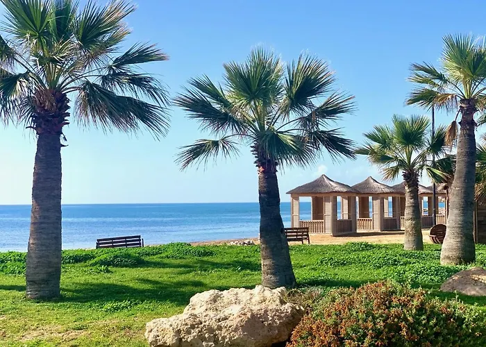 Peaceful Oasis At The Beach